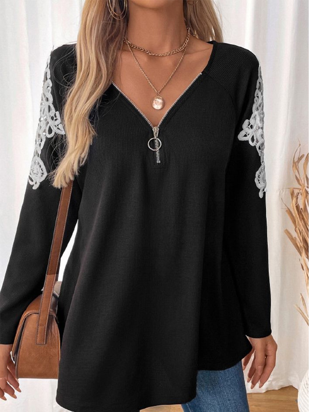 

LULU & SKY Women V-Neck Long Sleeves Top, Black