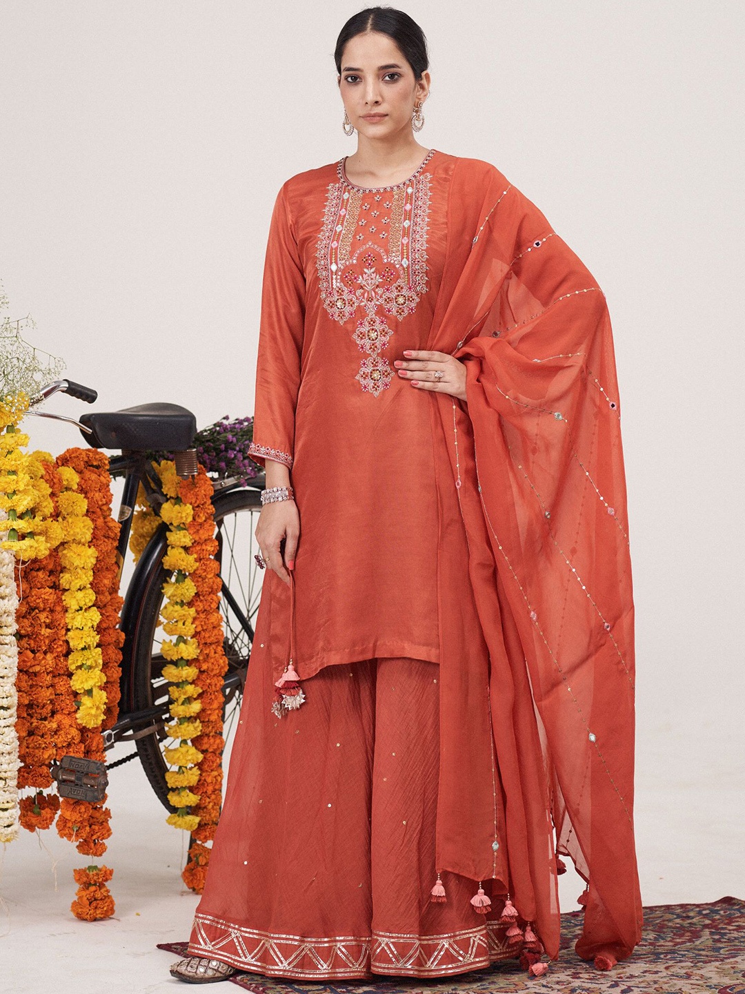 

HIRIKA&DHRUTI Women Embroidered Regular Kurta with Sharara & With Dupatta, Orange