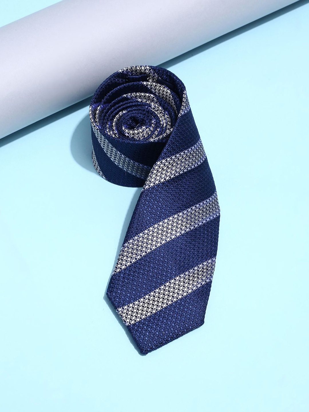 

Peter England Men Striped Broad Tie, Navy blue