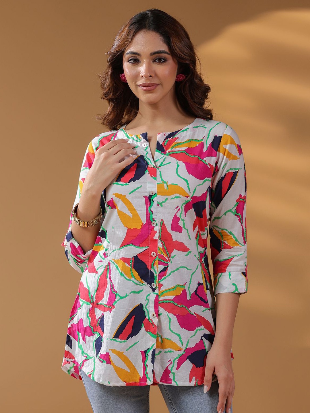

Rain & Rainbow Women Floral Printed Three-Quarter Sleeves Cotton Top, White