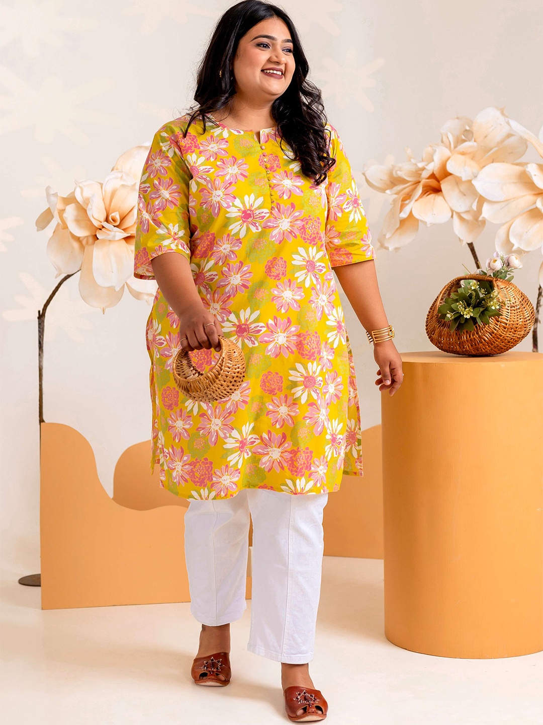 

LALI JAIPUR Plus Size Floral Printed Cotton Straight Kurta, Yellow