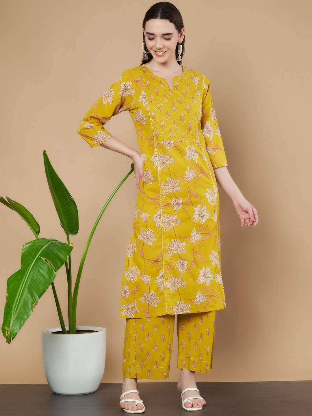 

COTLAND FASHION Floral Printed Gotta Patti Pure Cotton Straight Kurta With Palazzo, Mustard