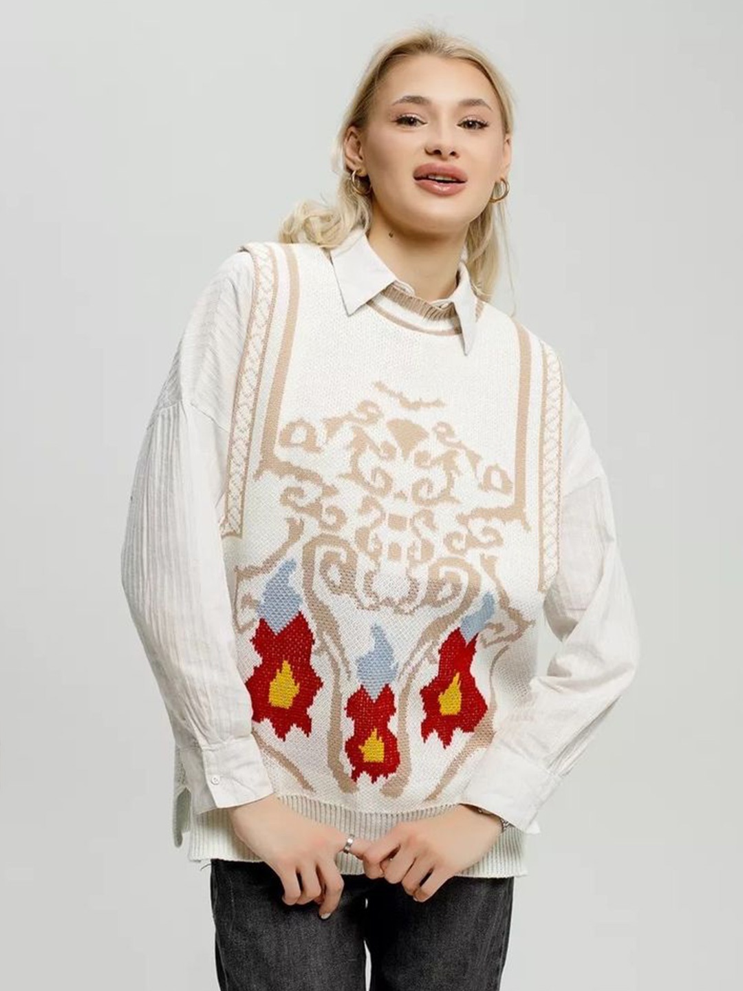 

LULU & SKY Women Geometric Printed Sweater Vest, White