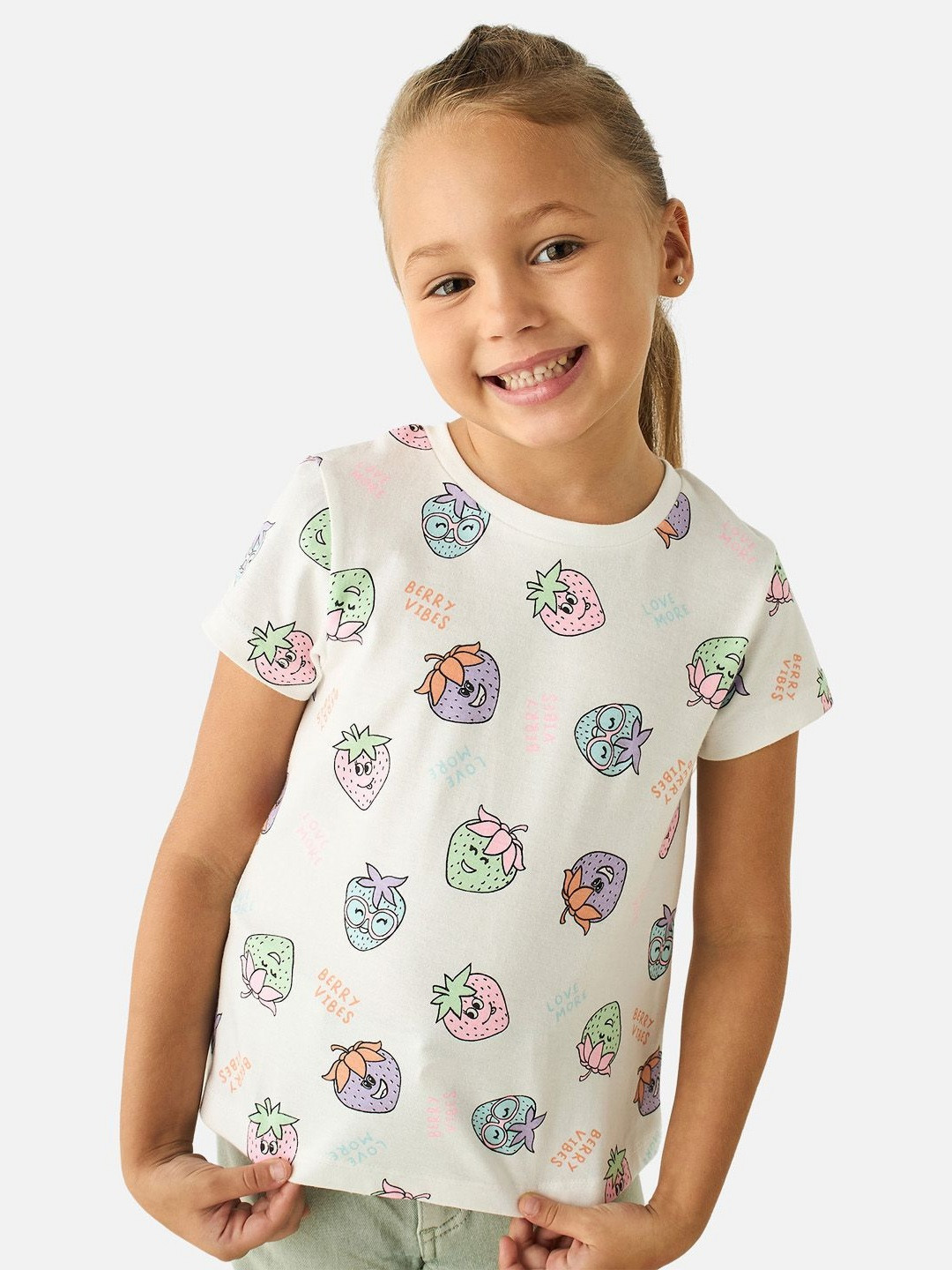 

Juniors by Babyshop Girls Conversational Printed Round Neck Cotton T-shirt, White