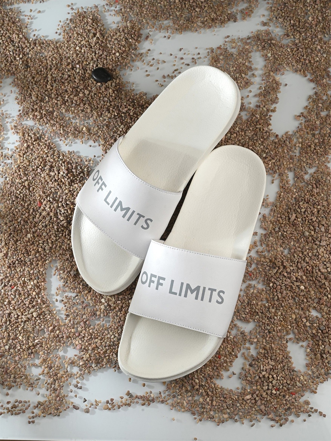 

OFF LIMITS Men Printed Sliders, White