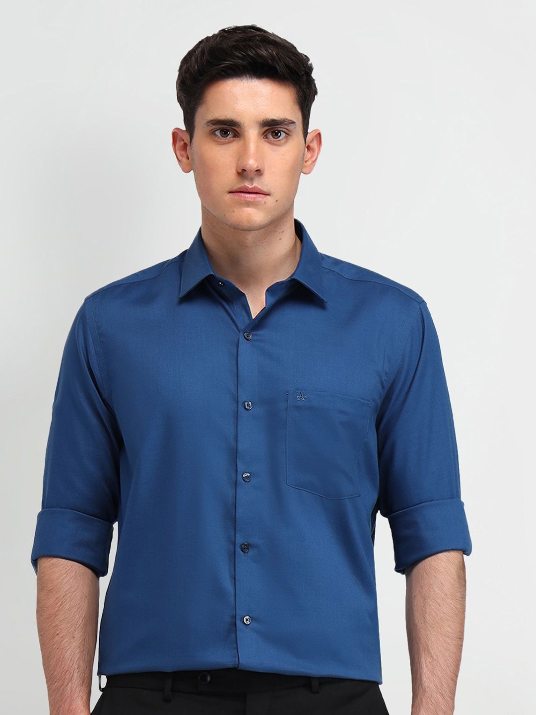 

Arrow Men Classic Spread Collar Solid Cotton Formal Shirt, Blue