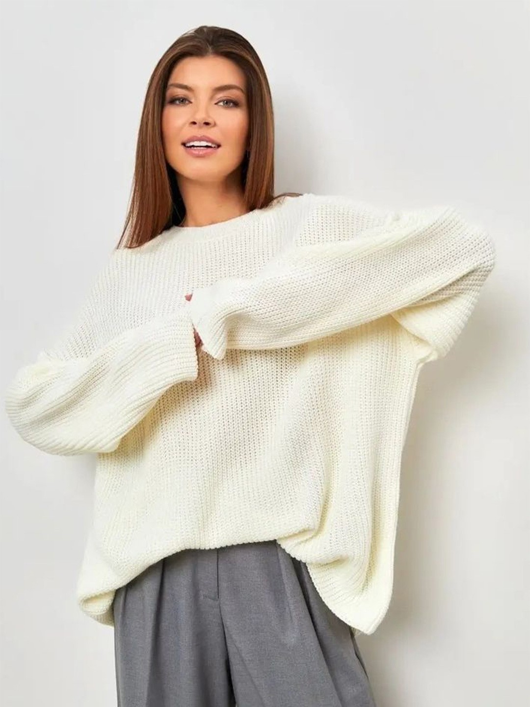 

LULU & SKY Women Round Neck Pullover, White