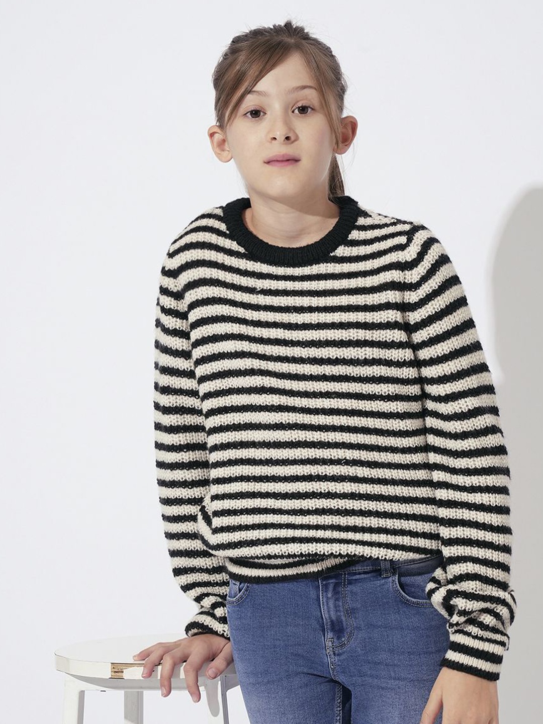

Vero Moda Girls Striped Pullover, Black