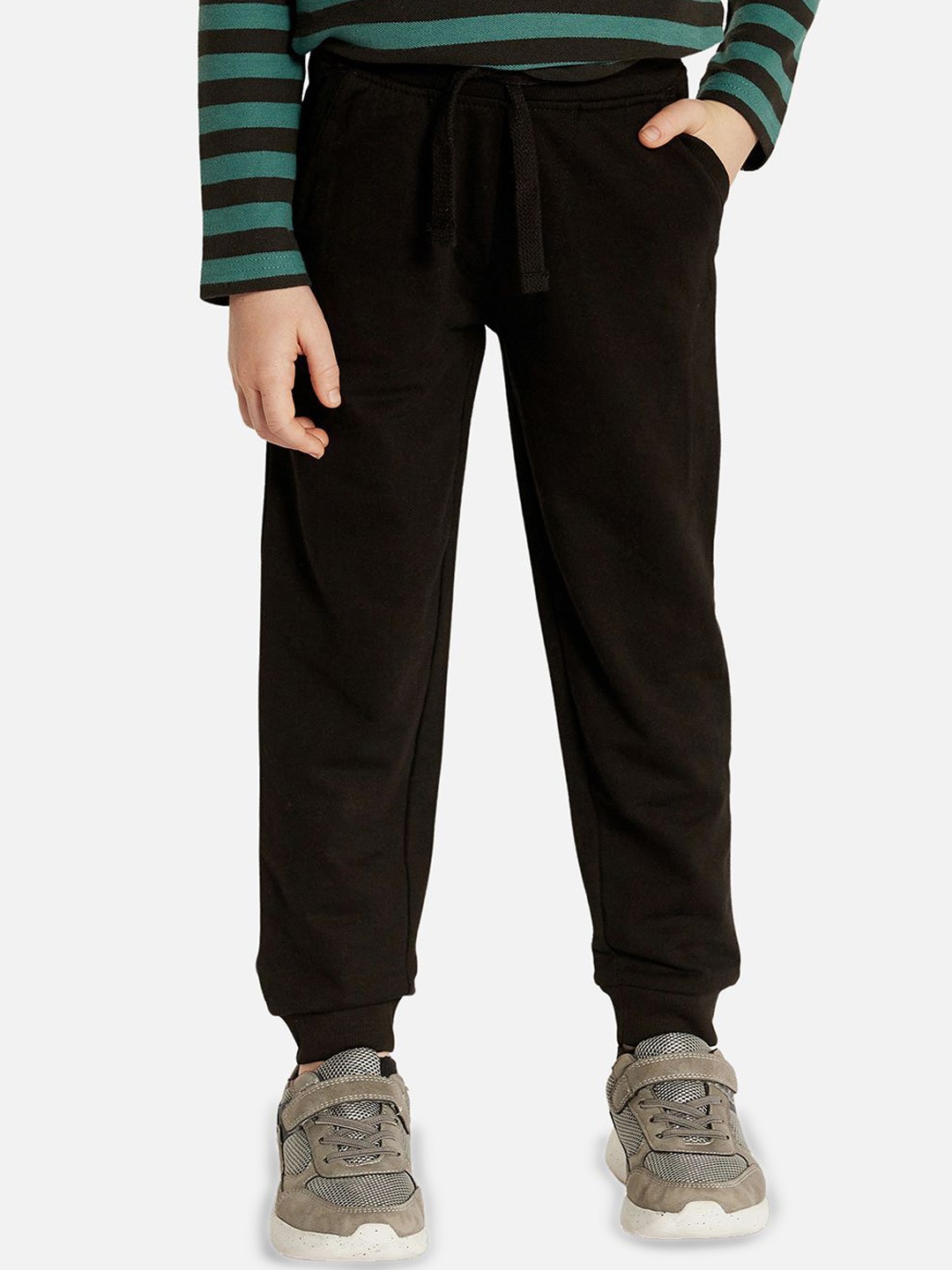 

Juniors by Babyshop Boys Mid-Rise Joggers Track Pants, Black