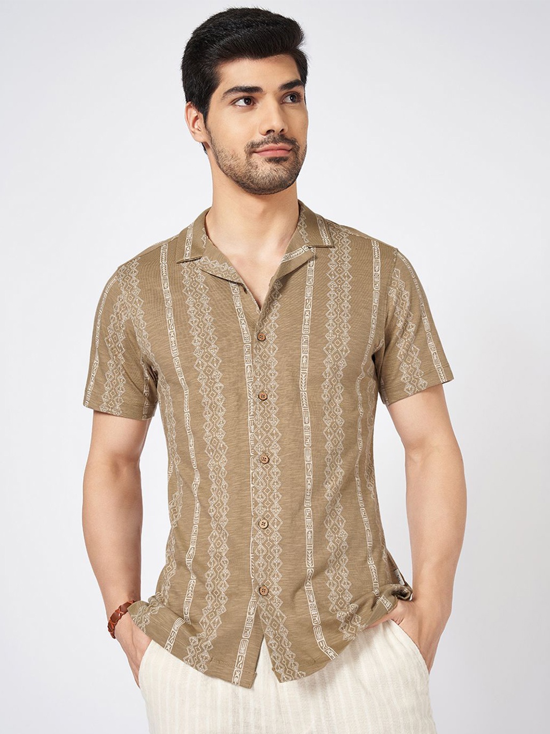 

7 Alt by Pantaloons Men Cuban Collar Geometric Printed Cotton Slim Fit Casual Shirt, Brown