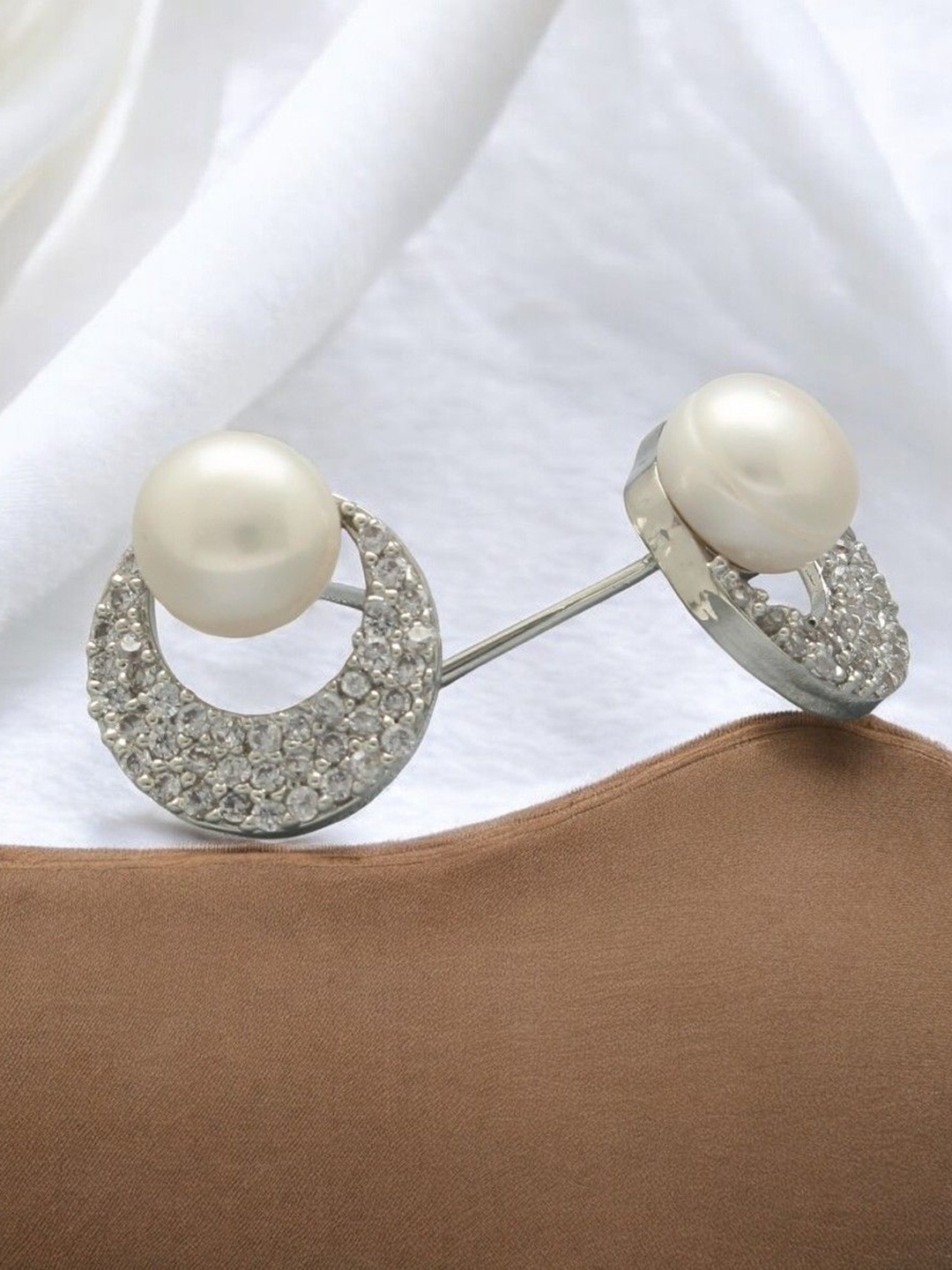 

Sri Jagdamba Silver Plated Pearls Dealer Studs Earrings, White