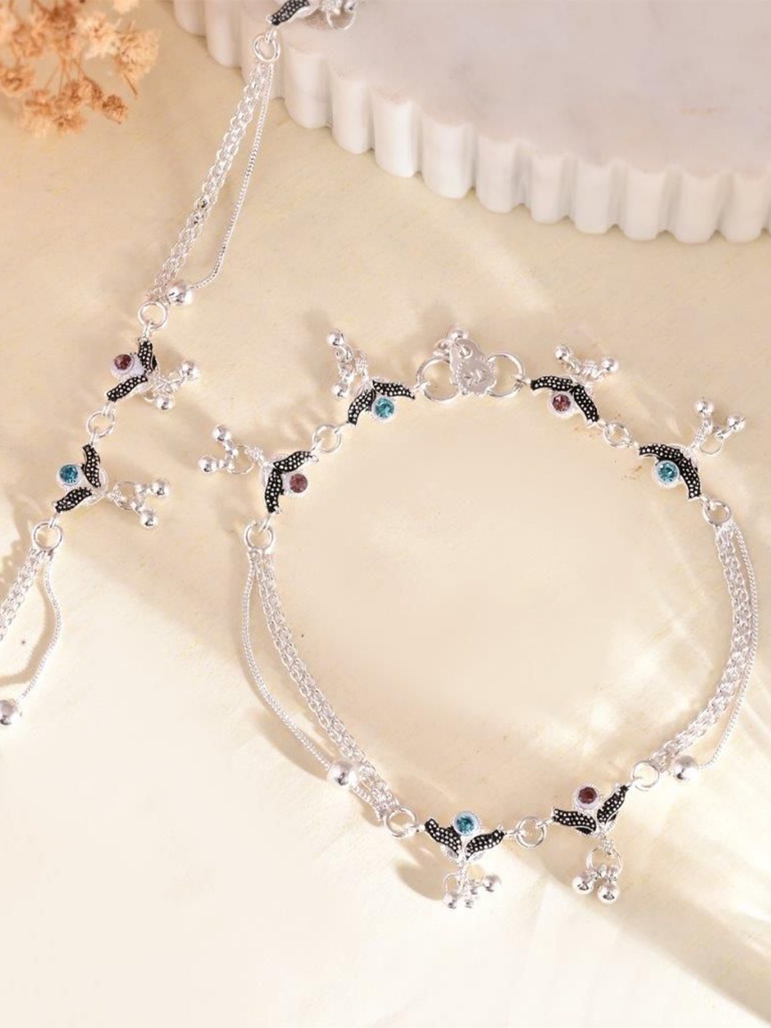 

VOJ Set Of 2 Silver-Plated Stainless Steel Artificial Stones Studded Anklets