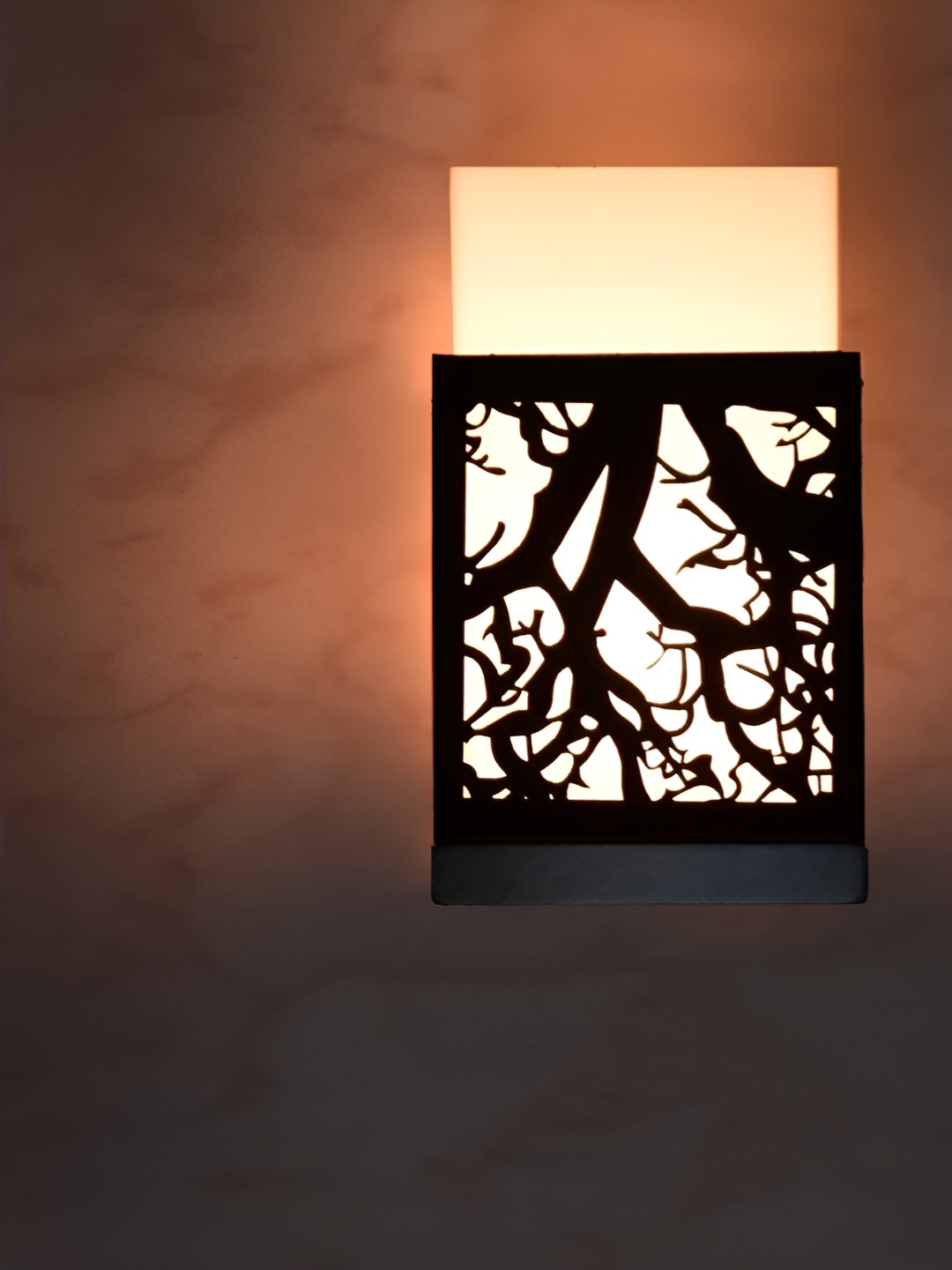 

Gojeeva Black & White Textured Wooden Square Shaped Wall Lamp