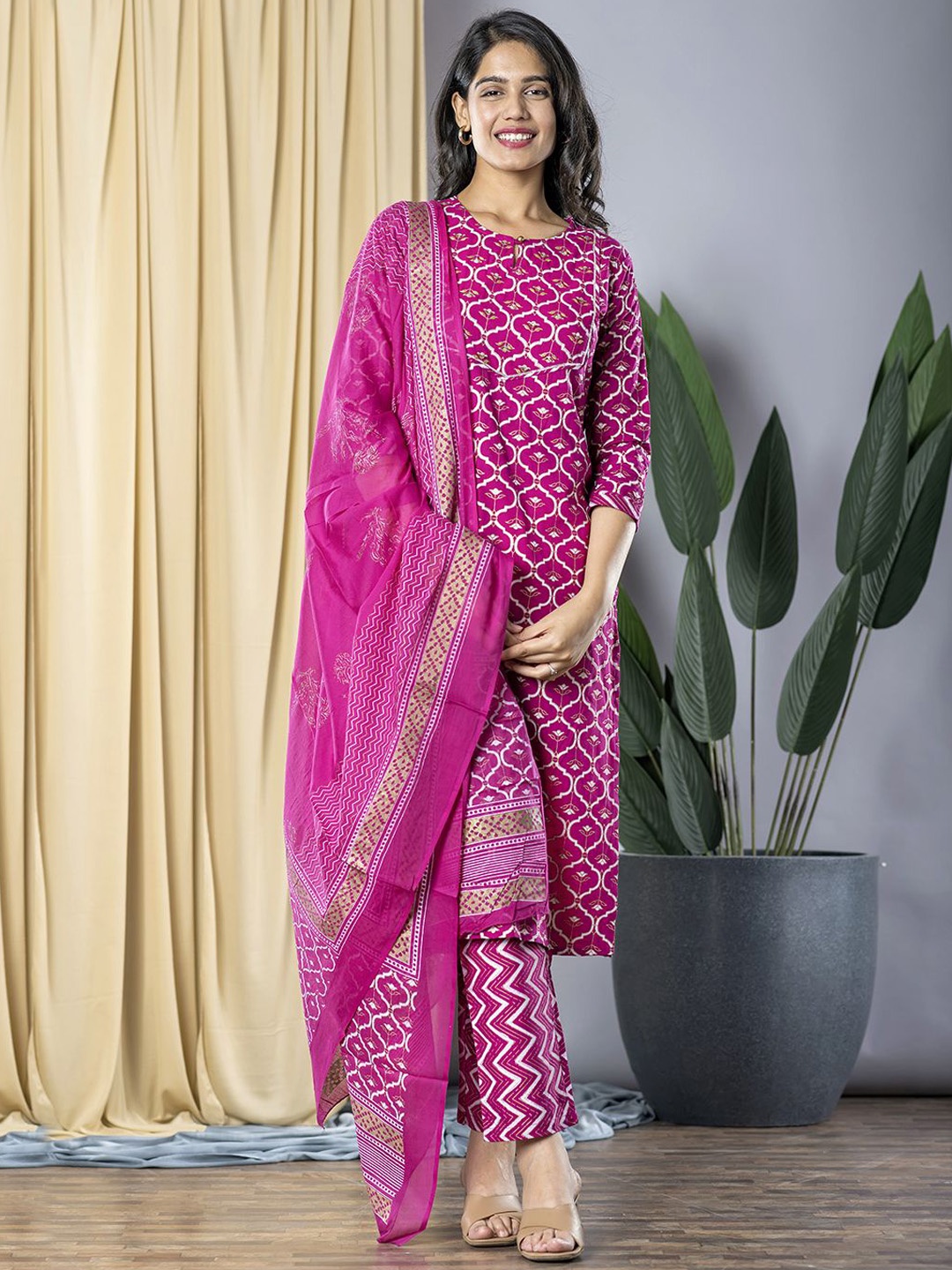 

KALINI Ethnic Motifs Printed Keyhole Neck Straight Kurta With Trousers & Dupatta, Pink