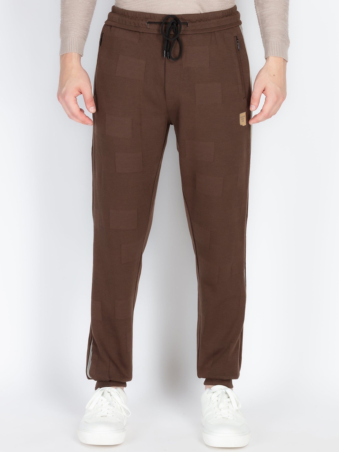 

Status Quo Men Side-Solid Mid-Rise Joggers, Coffee brown