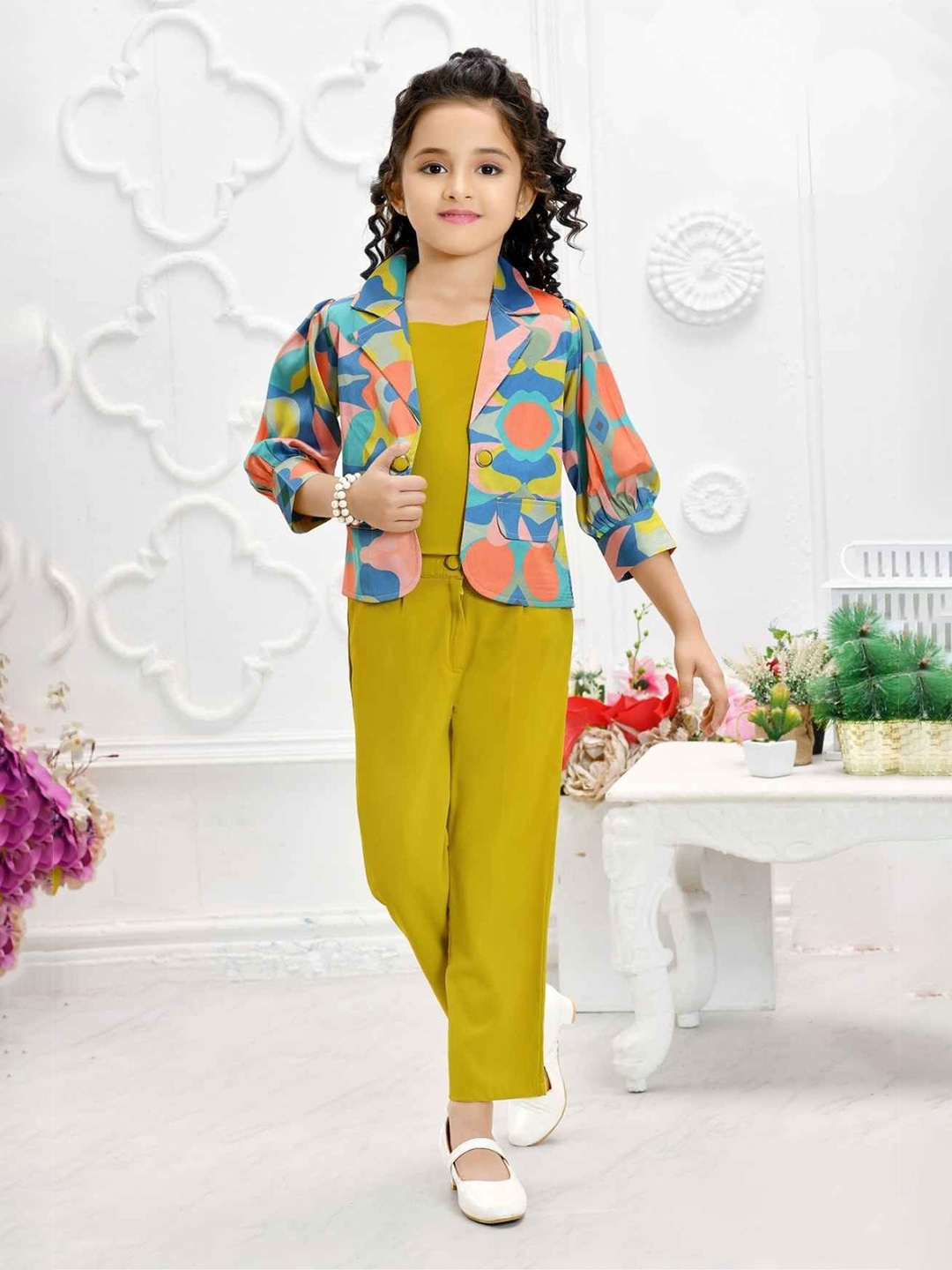 

Lagorii Girls Printed Top with Trousers & Overcoat, Green