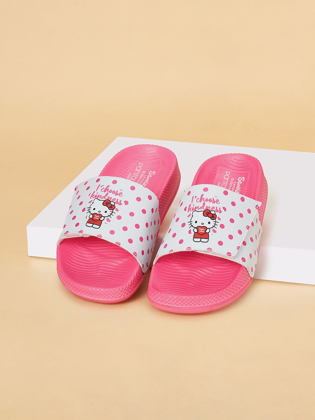 

Pantaloons Junior Girls Printed Slip On Sliders, Pink