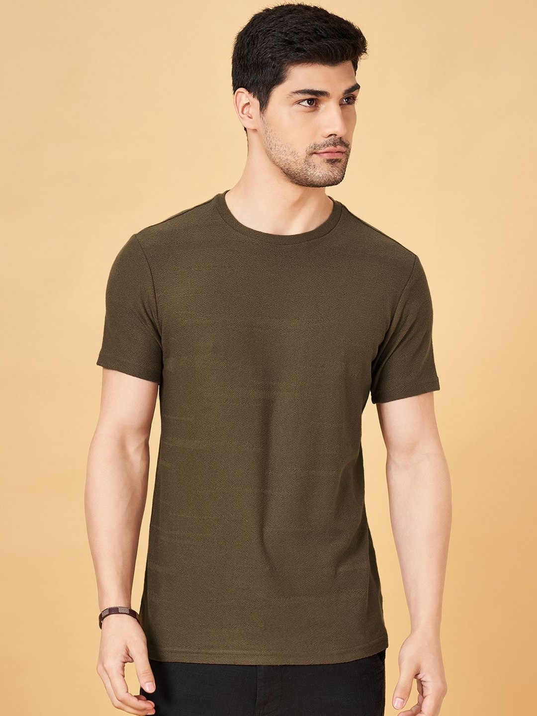 

7 Alt by Pantaloons Men Mandarin Collar Pockets Slim Fit T-shirt, Khaki