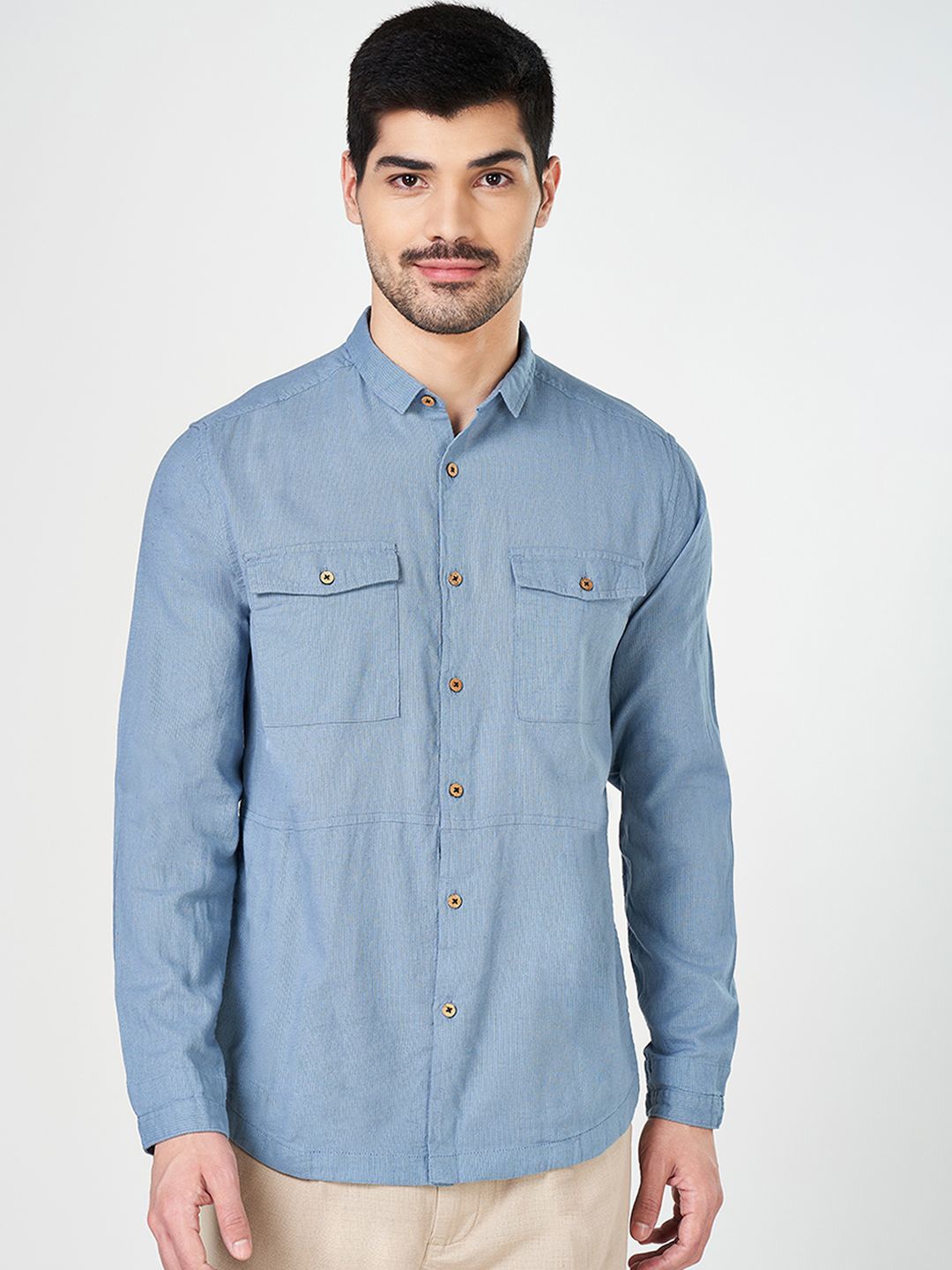 

7 Alt by Pantaloons Men Spread Collar Solid Cotton Relaxed Fit Casual Shirt, Blue