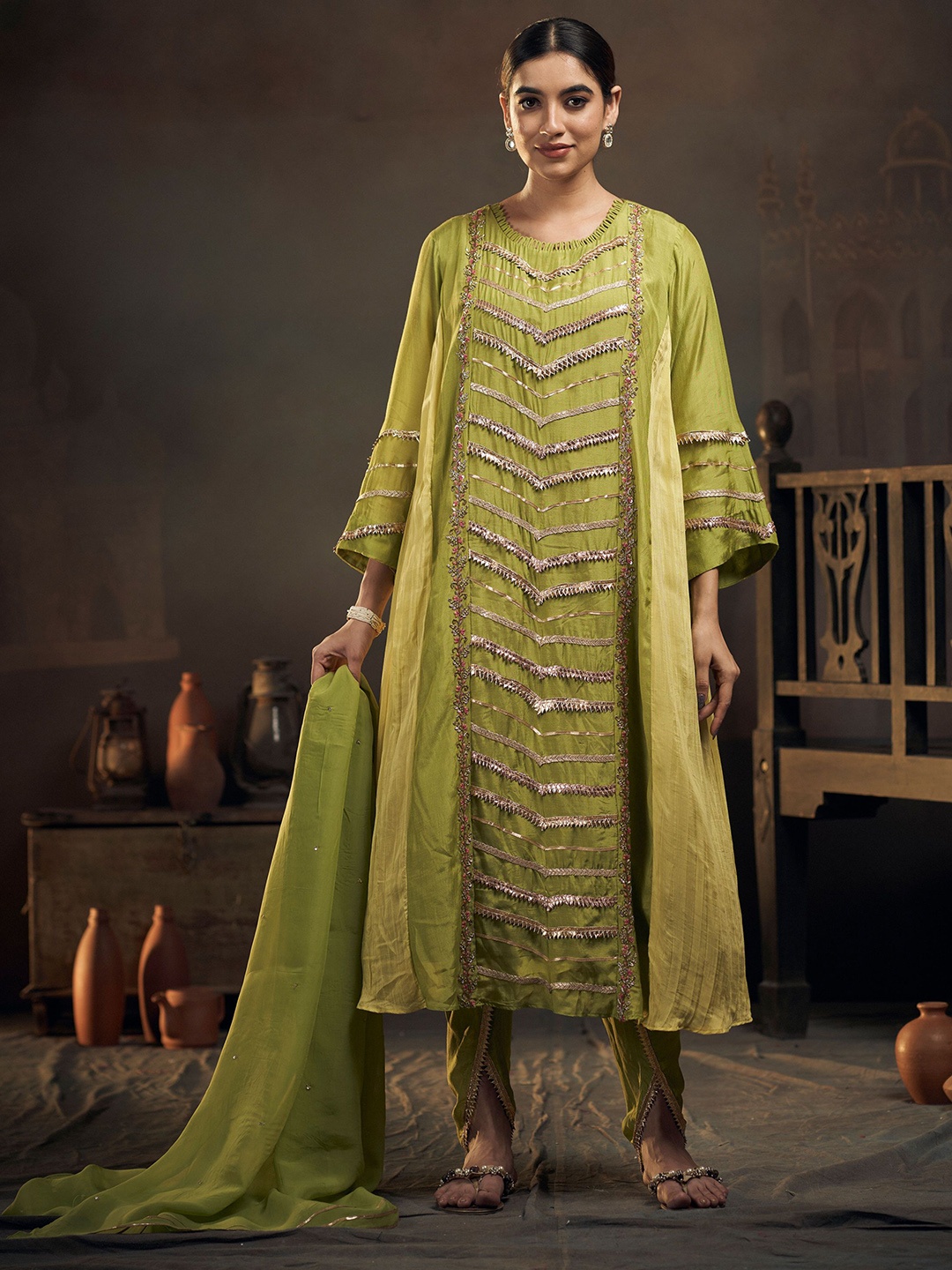

HIRIKA&DHRUTI Women Embroidered Kurta with Dhoti Pants & With Dupatta, Green