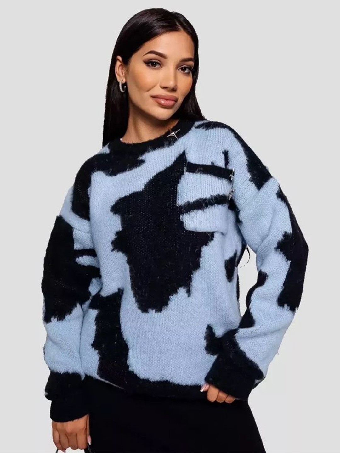 

LULU & SKY Women Printed Pullover, Black