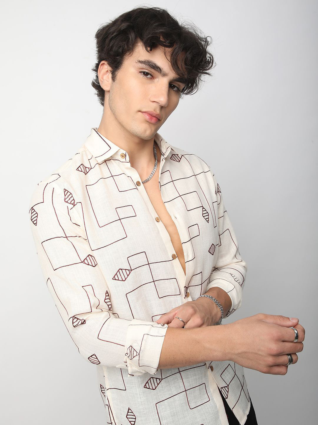 

VASTRADO Men Classic Spread Collar Textured Cotton Slim Fit Casual Shirt, Off white