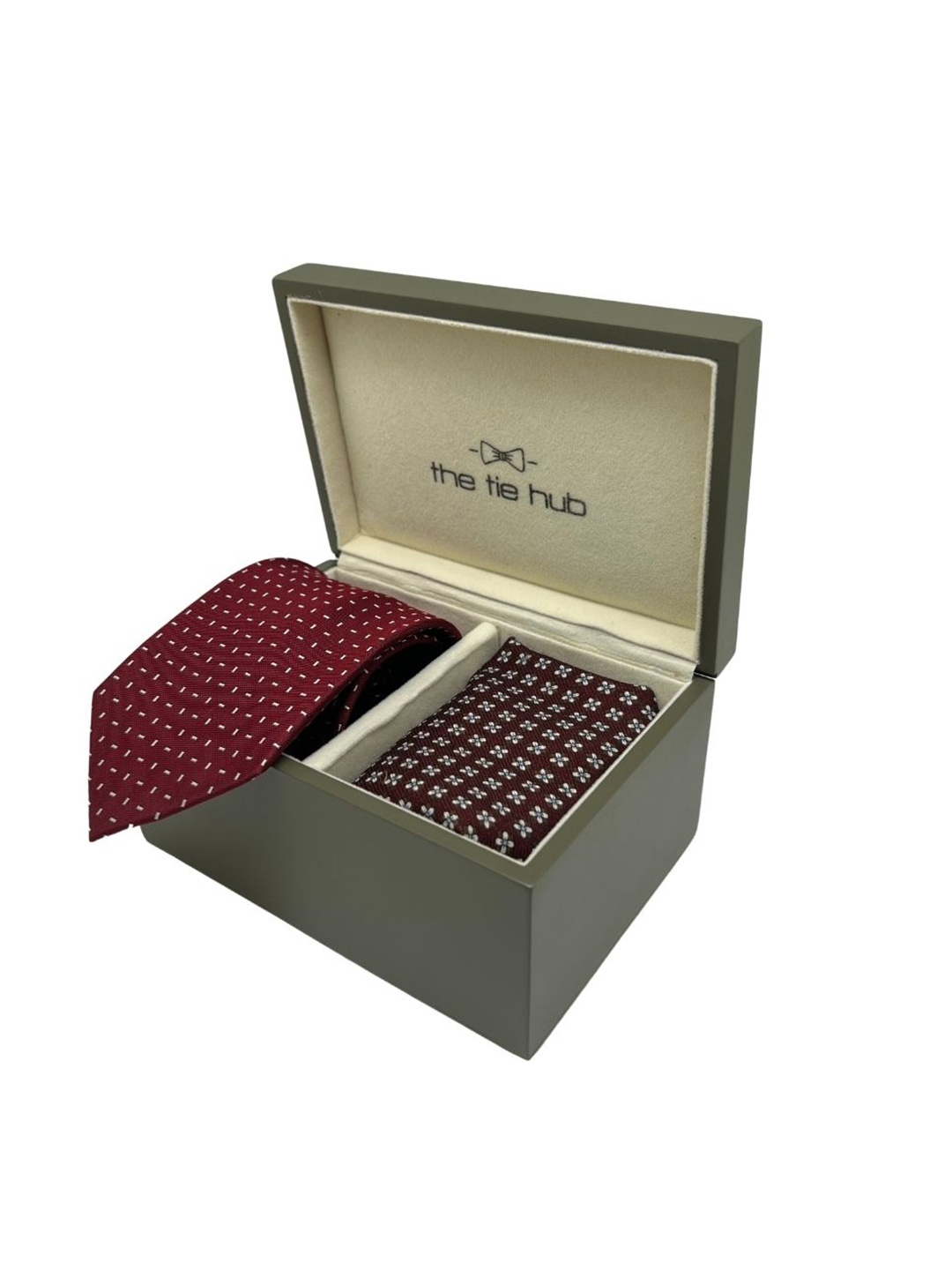 

The Tie Hub Men Accessory Gift Set, Maroon