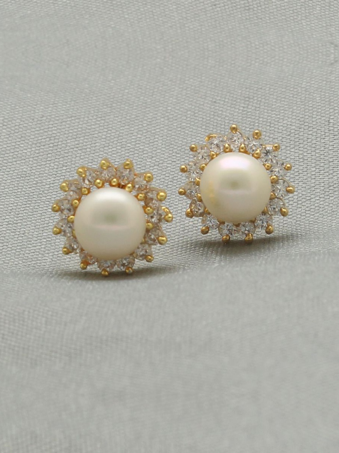 

Sri Jagdamba Gold Plated Pearls Dealer Contemporary Studs Earrings, White