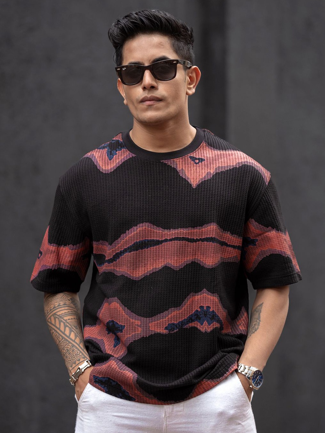 

Powerlook Men Abstract Printed Round Neck Cotton Oversized T-shirt, Black