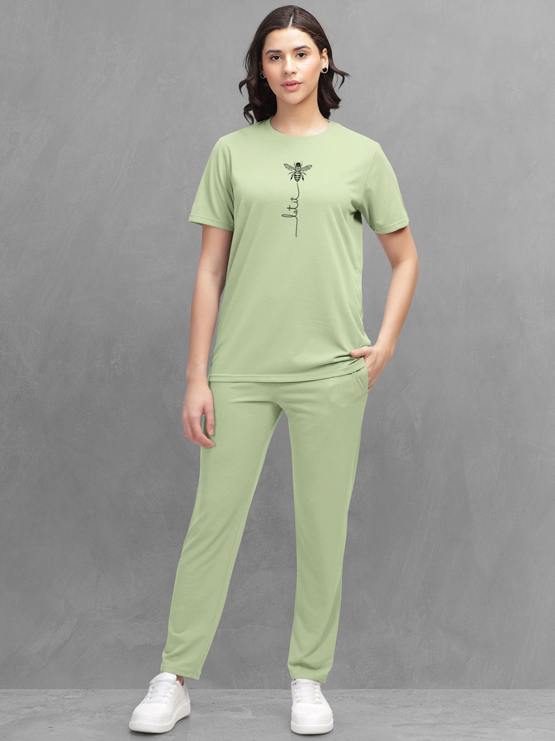 

HELLCAT Round Neck Printed T-Shirt With Trousers, Green