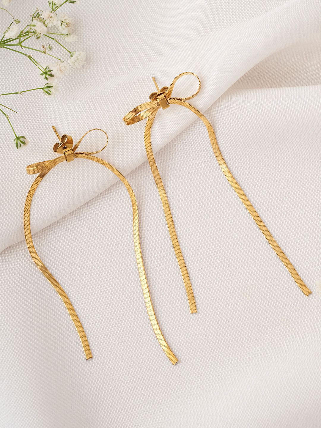 

JOKER & WITCH Gold-Plated Geometric Inez Bow Style Drop Earrings