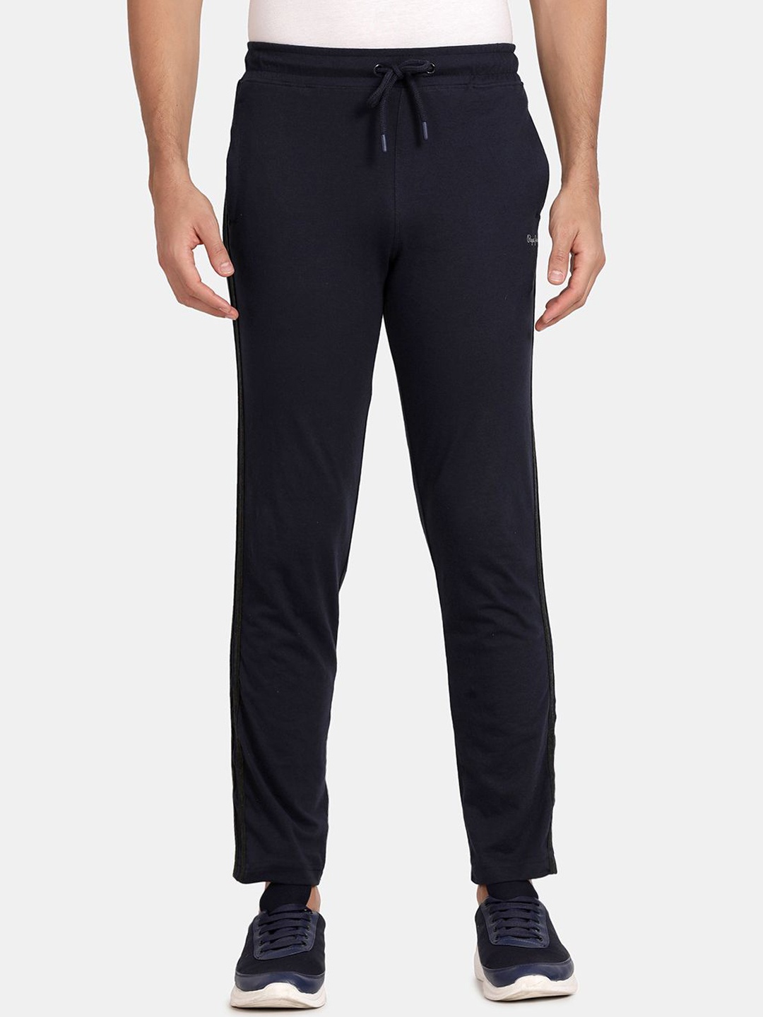 

Pepe Jeans Men Cotton Relaxed Fit Mid Rise Track Pant, Navy blue