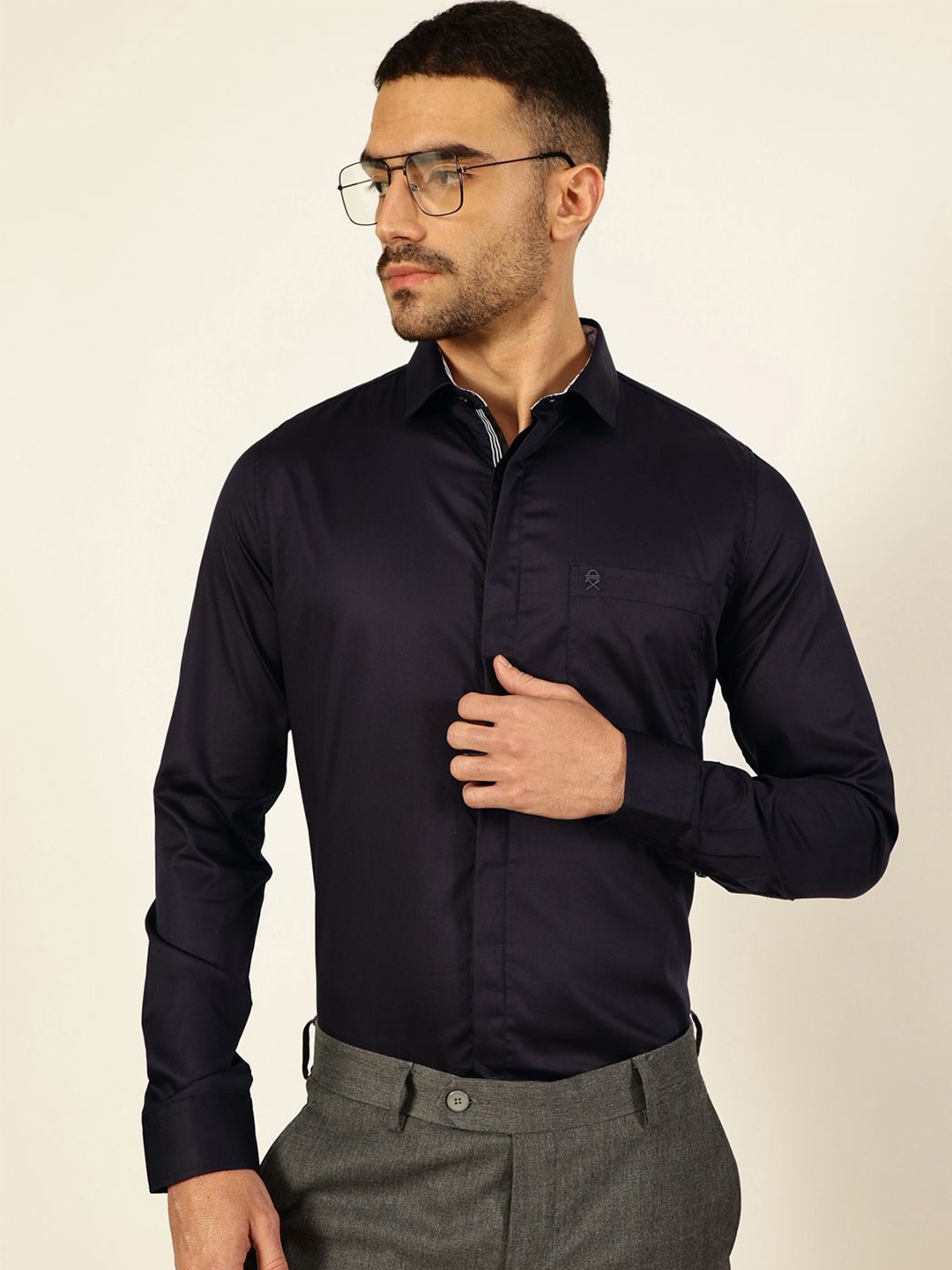 

Thomas Scott Men Premium Cutaway Collar Solid Cotton Formal Shirt, Navy blue