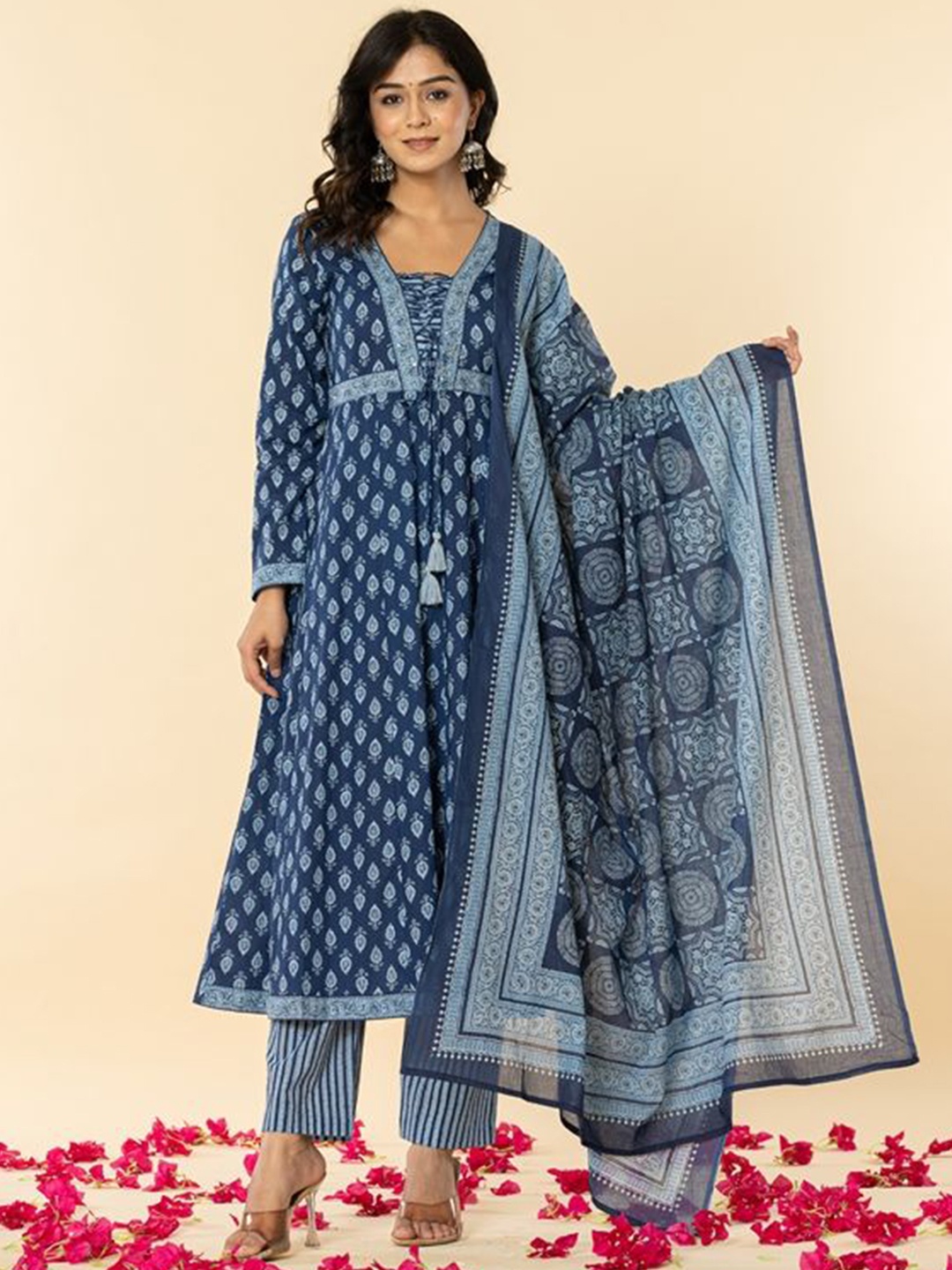 

Haute and Humble Ethnic Motifs Printed Regular Pure Cotton Kurta With Trouser With Dupatta, Navy blue