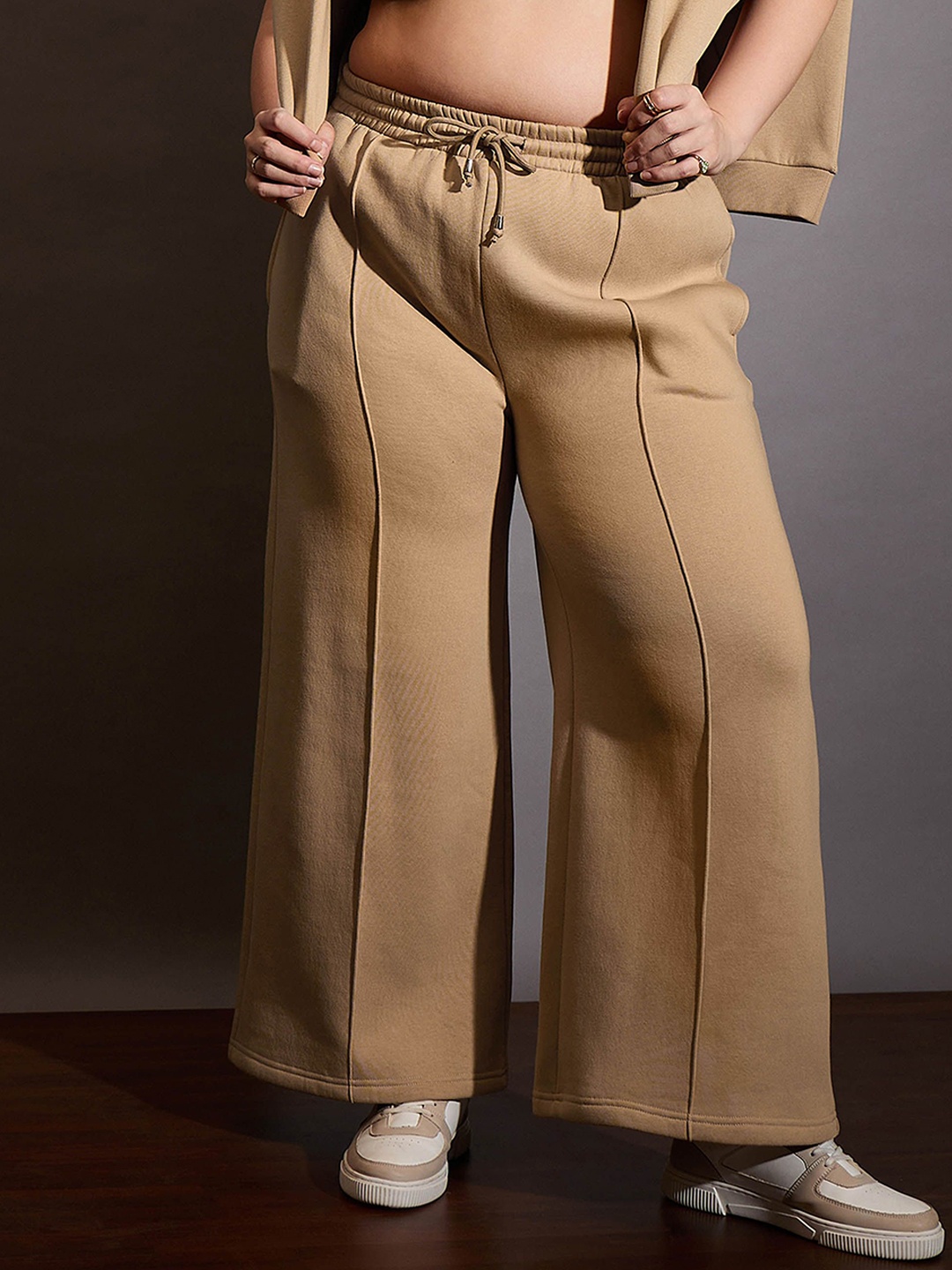 

SASSAFRAS Curve Women Mid-Rise Track Pants, Beige