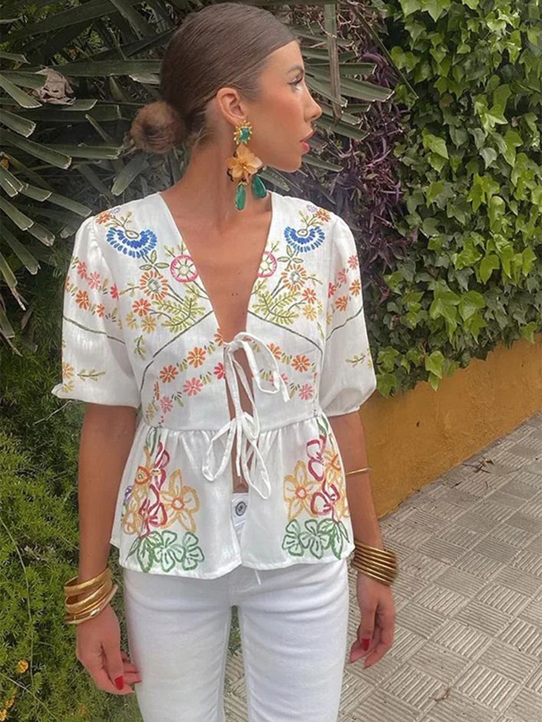 

LULU & SKY Women Floral Printed Peplum Top, White