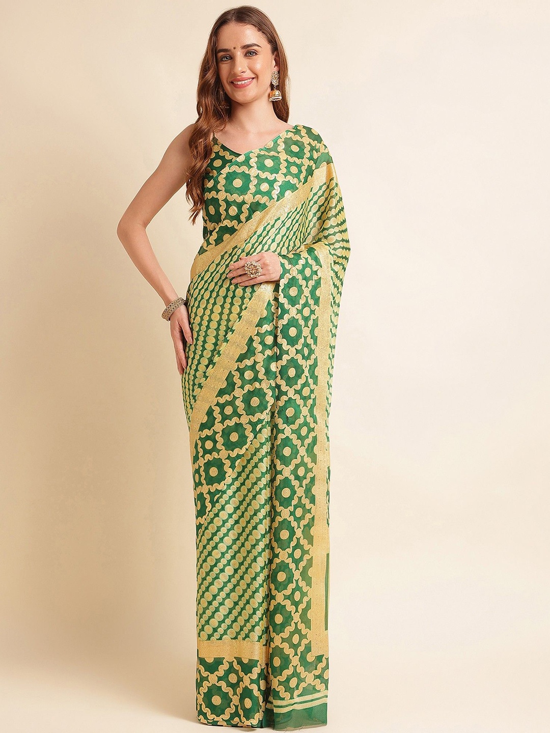 

DIVASTRI Women Woven Design Pure Silk Saree, Green