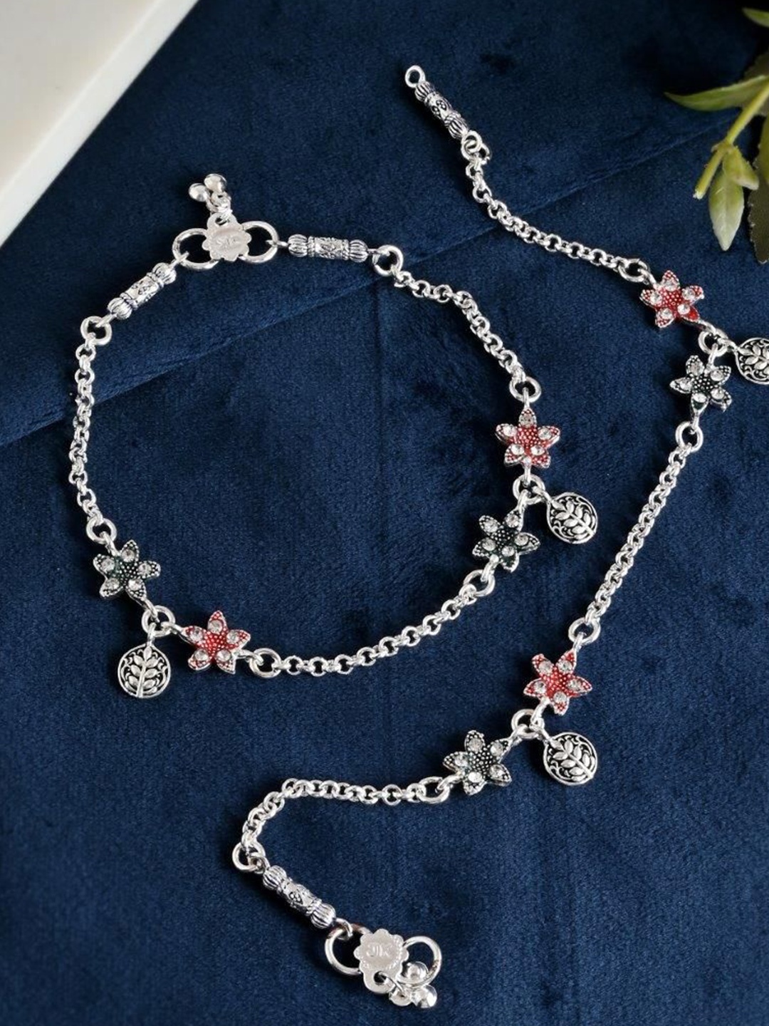 

VOJ Set Of 2 Silver-Plated Traditional Flower Shaped Stones Studded Anklets