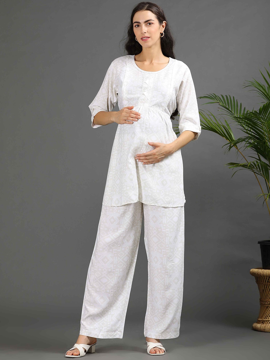 

GOLDSTROMS Geometric Printed Round Neck Three-Quarter Sleeves Top With Palazzo, Off white