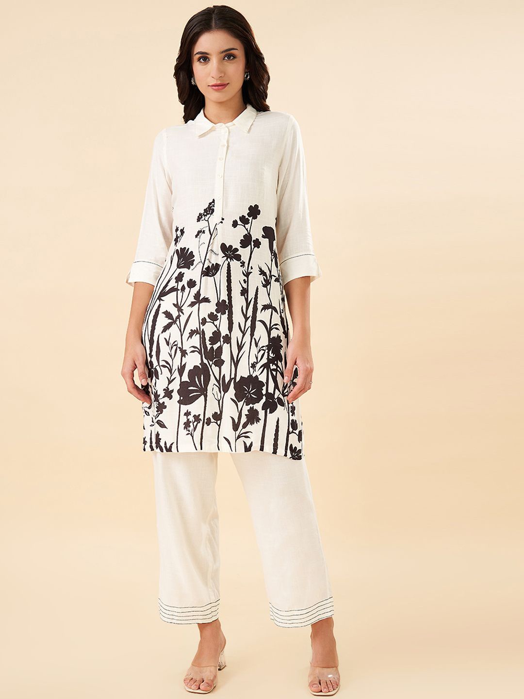 

RANGMANCH BY PANTALOONS Floral Printed Shirt Collar Regular Kurta with Trousers, Khaki