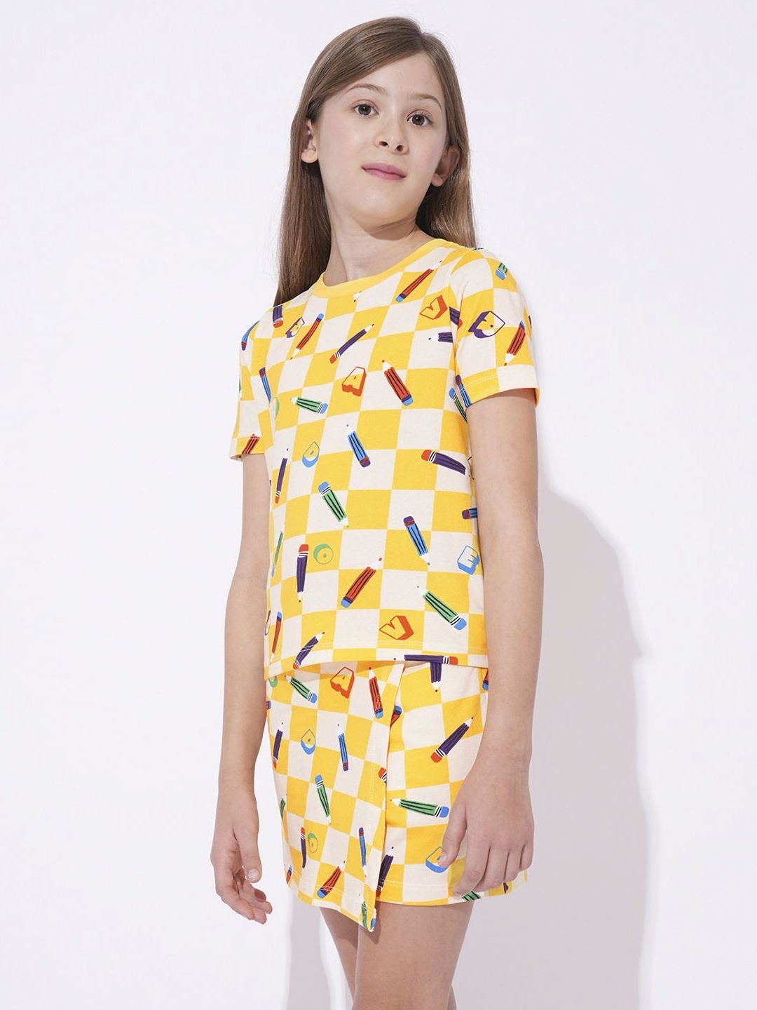 

Vero Moda Kids-Girls Conversational Printed Cotton T-shirt, Yellow