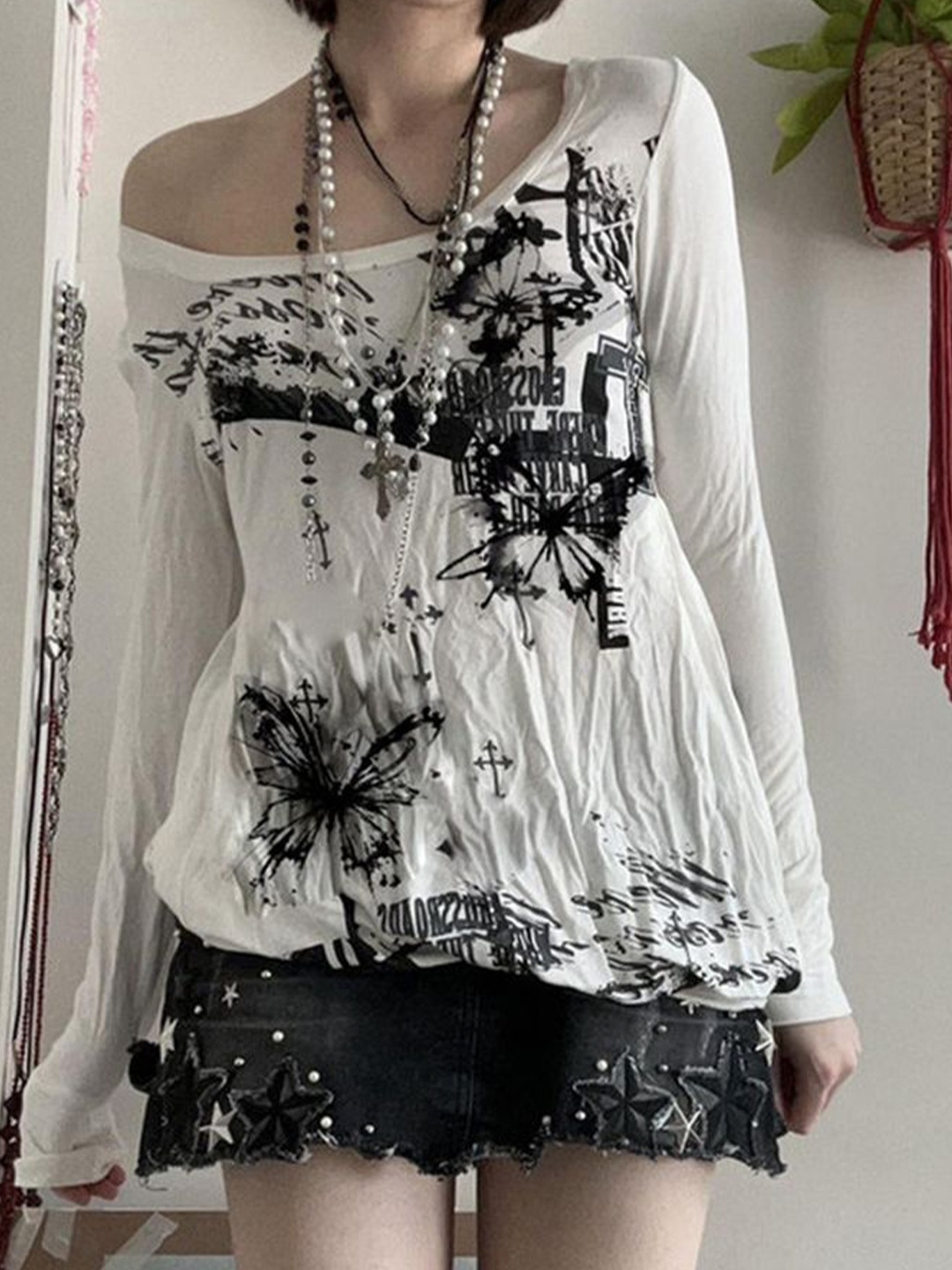 

LULU & SKY Floral Print Bell Sleeve Blouson Top, White