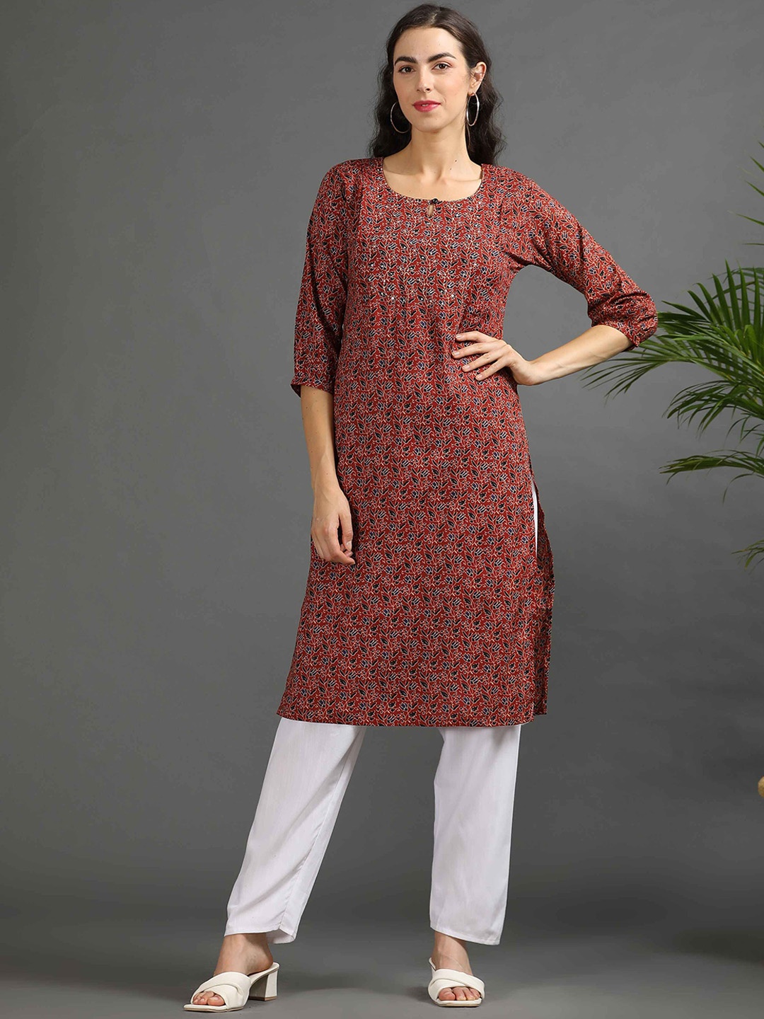 

GOLDSTROMS Floral Printed Keyhole Neck Three-Quarter Sleeves Pure Cotton Kurta, Red