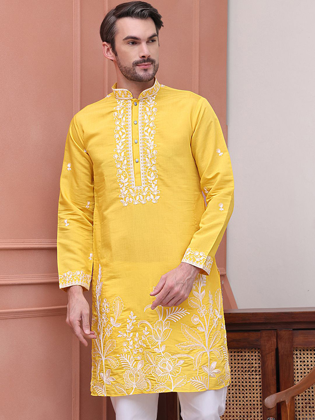 

Jompers Floral Embroidered Mandarin Collar Chikankari Straight Kurta, Yellow