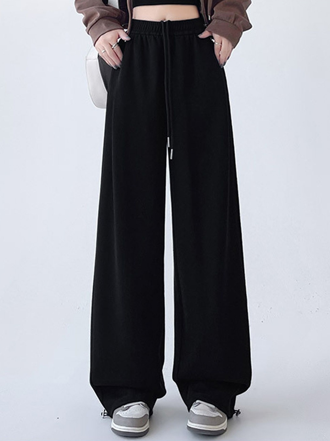 

LULU & SKY Women Loose Fit High-Rise Trousers, Black