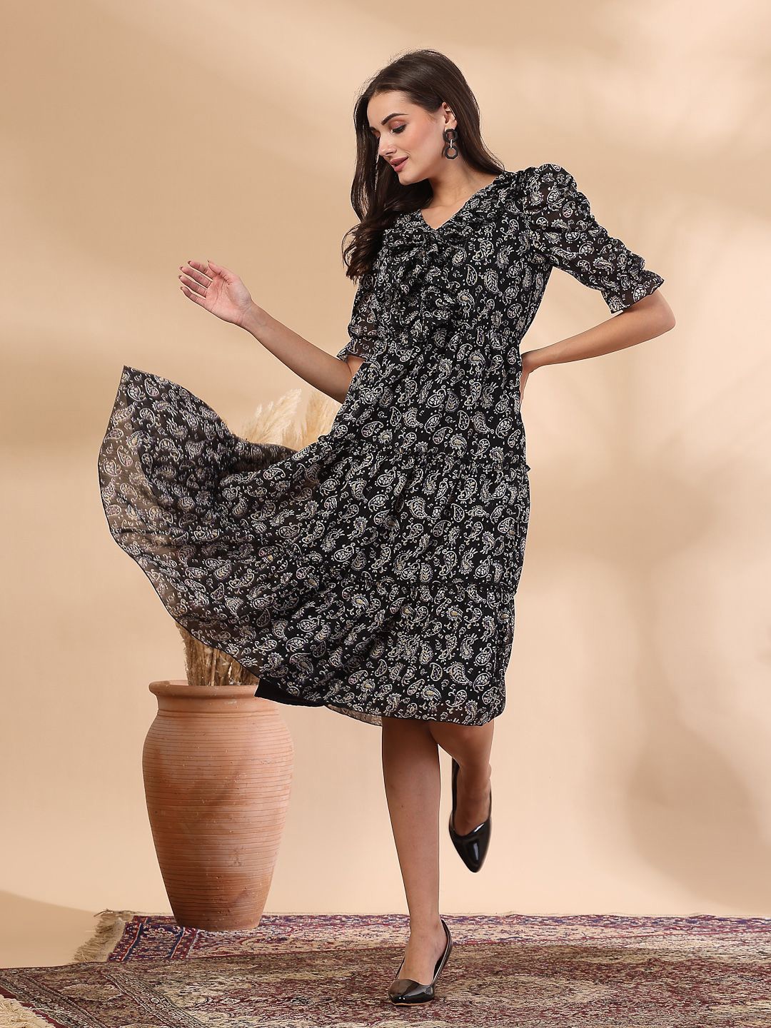 

TANYAA Paisley Printed Tiered Fit & Flare Dress, Black