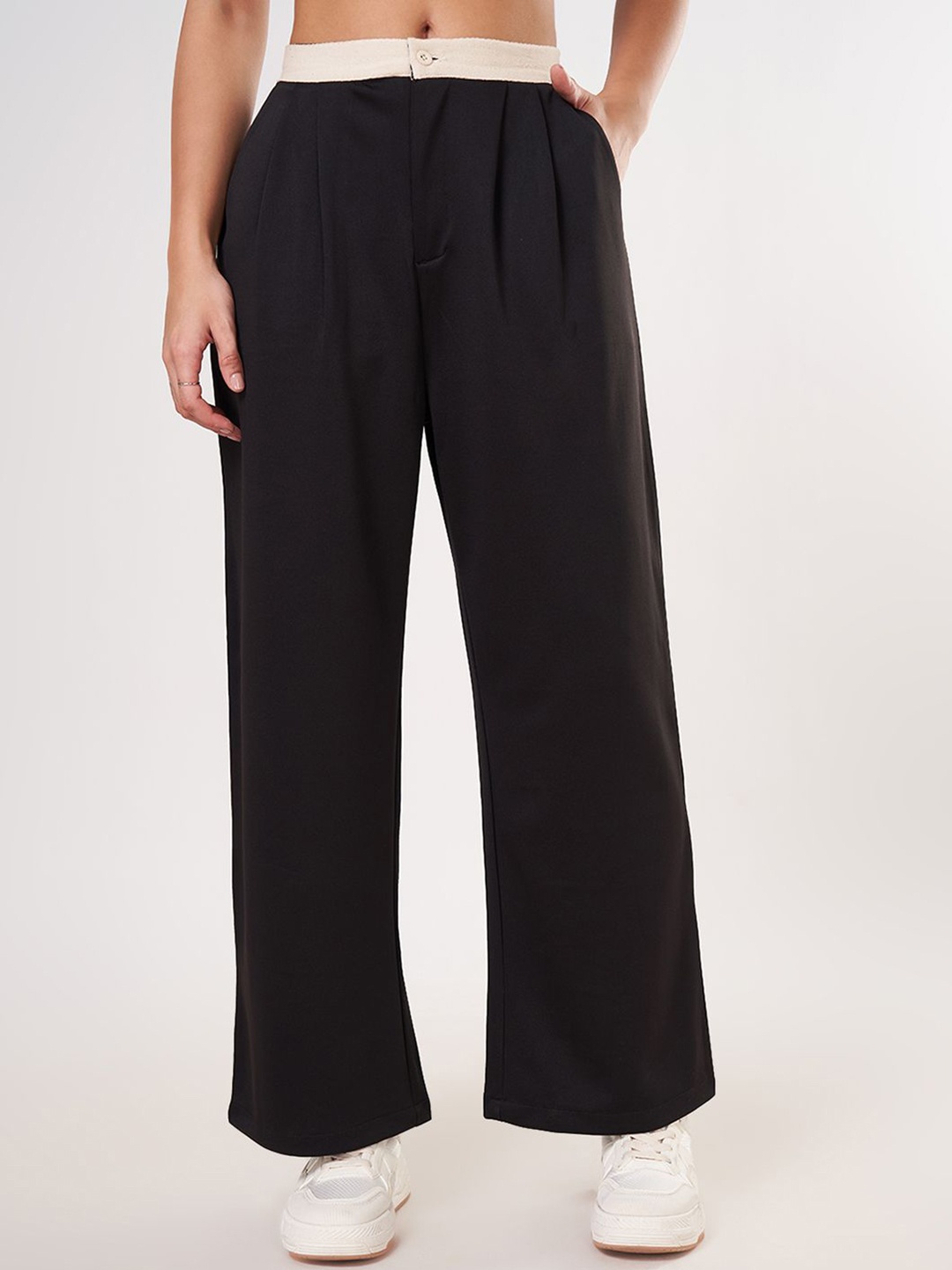 

People Women Mid- Rise Flared Trousers, Black