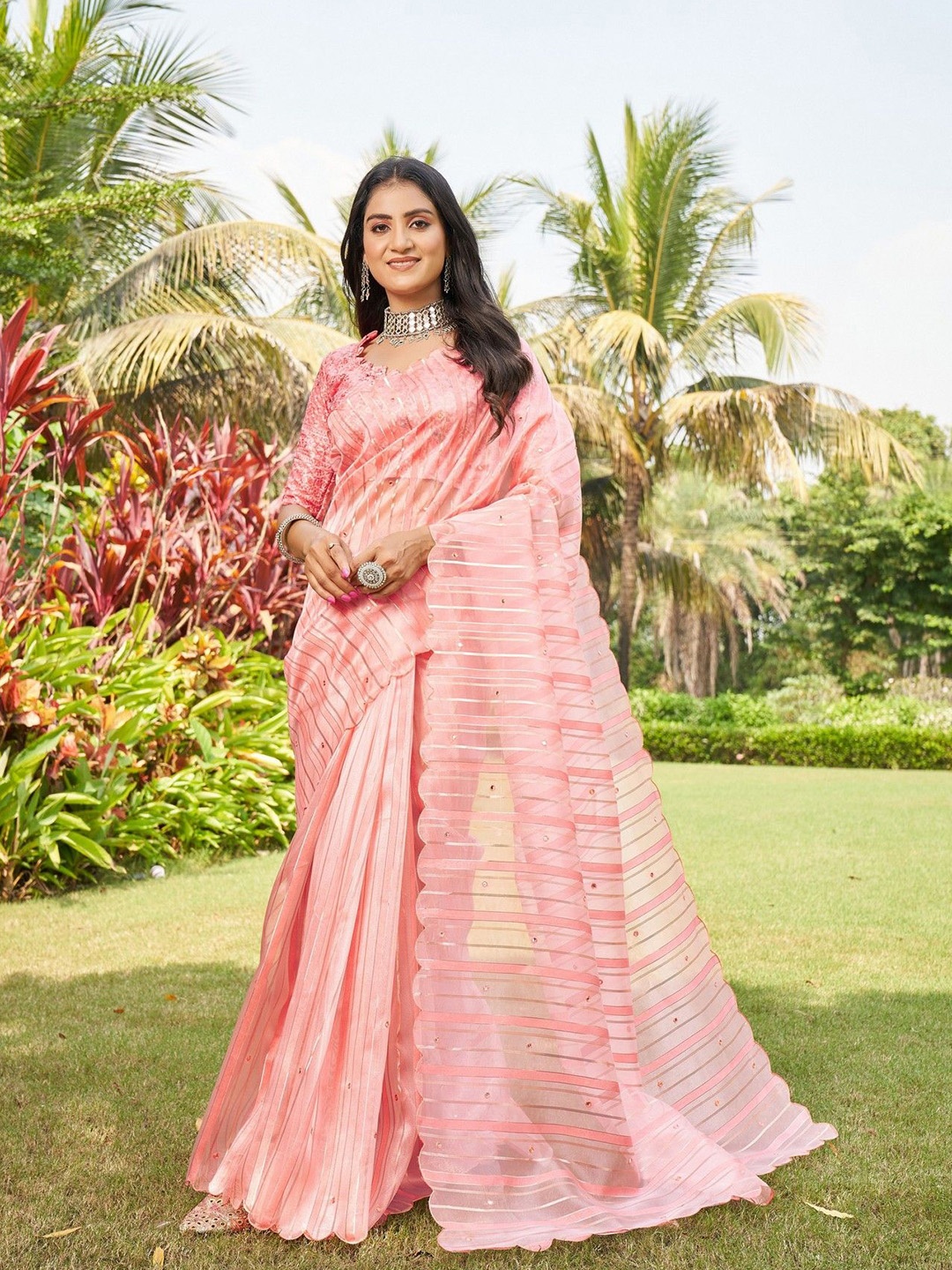 

DIVASTRI Striped Mirror Work Tissue Saree, Peach
