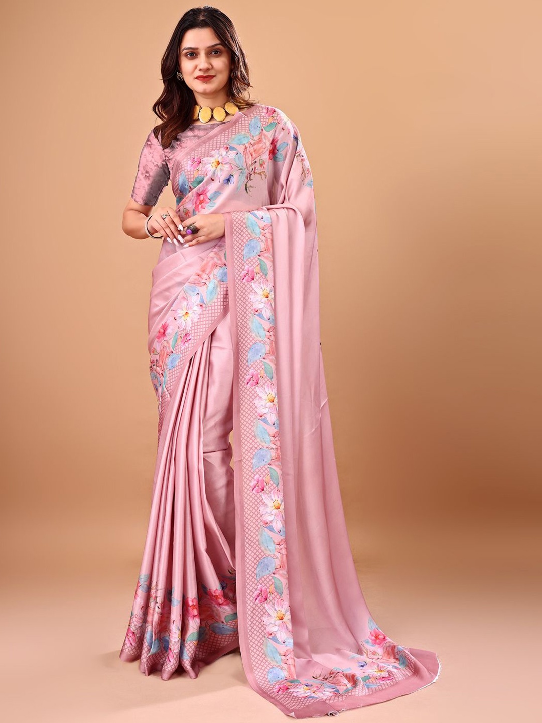 

Avyay Creation Floral Printed Georgette Banarasi Saree, Peach