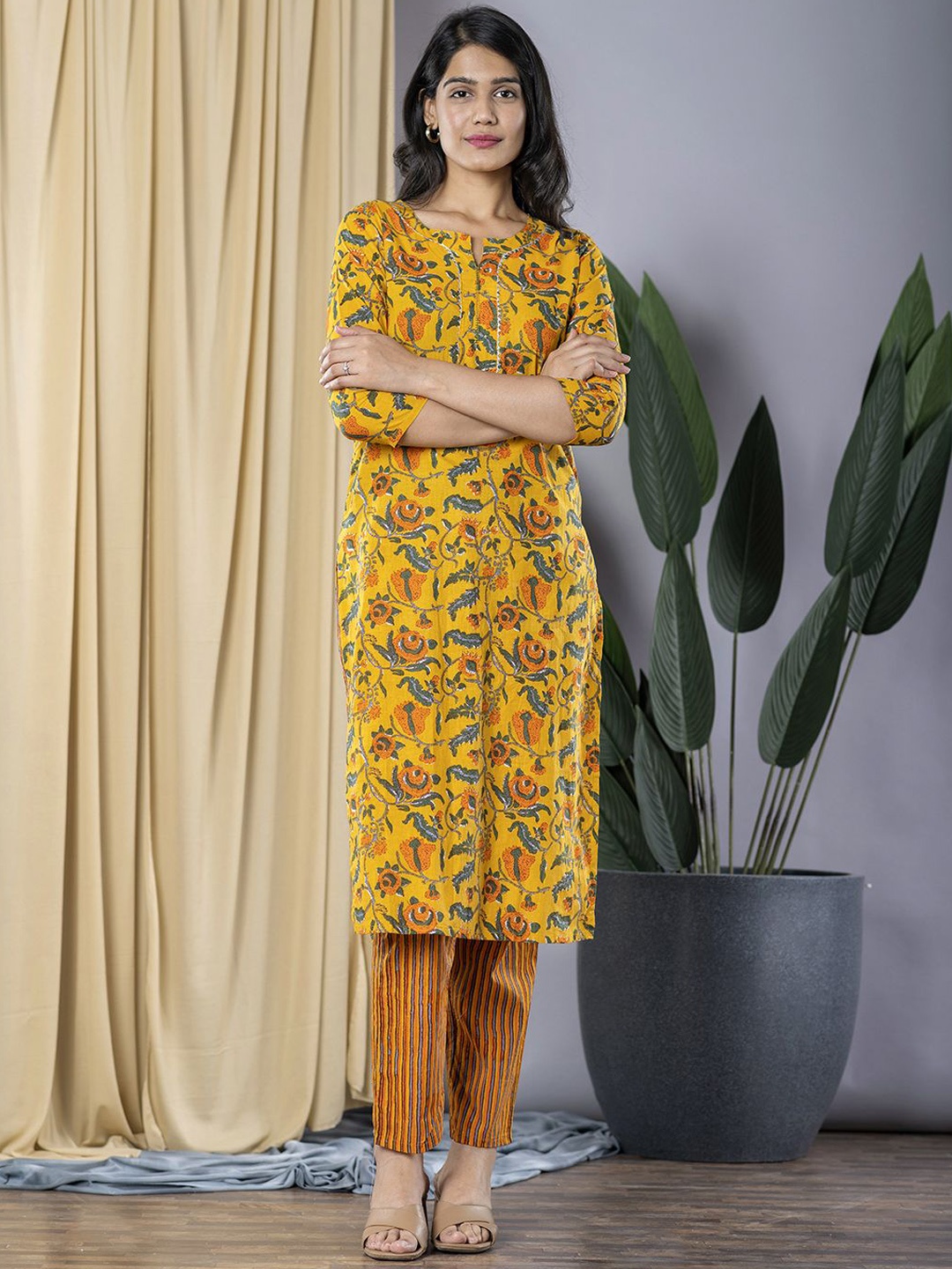 

KALINI Floral Printed Notch neck Pure Cotton Straight Kurta With Trousers, Mustard